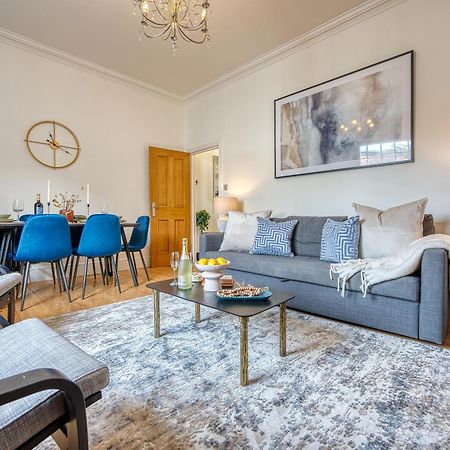 2 Bed Stunning Chic Modern Spacious Apt, Ocean Village, Southampton - Plenty Of Parking - By Blue Puffin Stays Eksteriør bilde