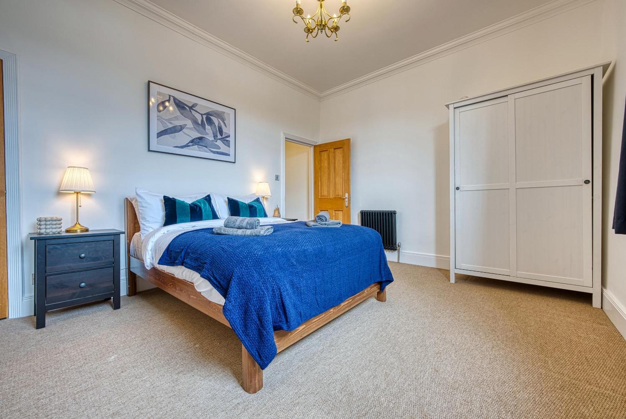 2 Bed Stunning Chic Modern Spacious Apt, Ocean Village, Southampton - Plenty Of Parking - By Blue Puffin Stays Eksteriør bilde